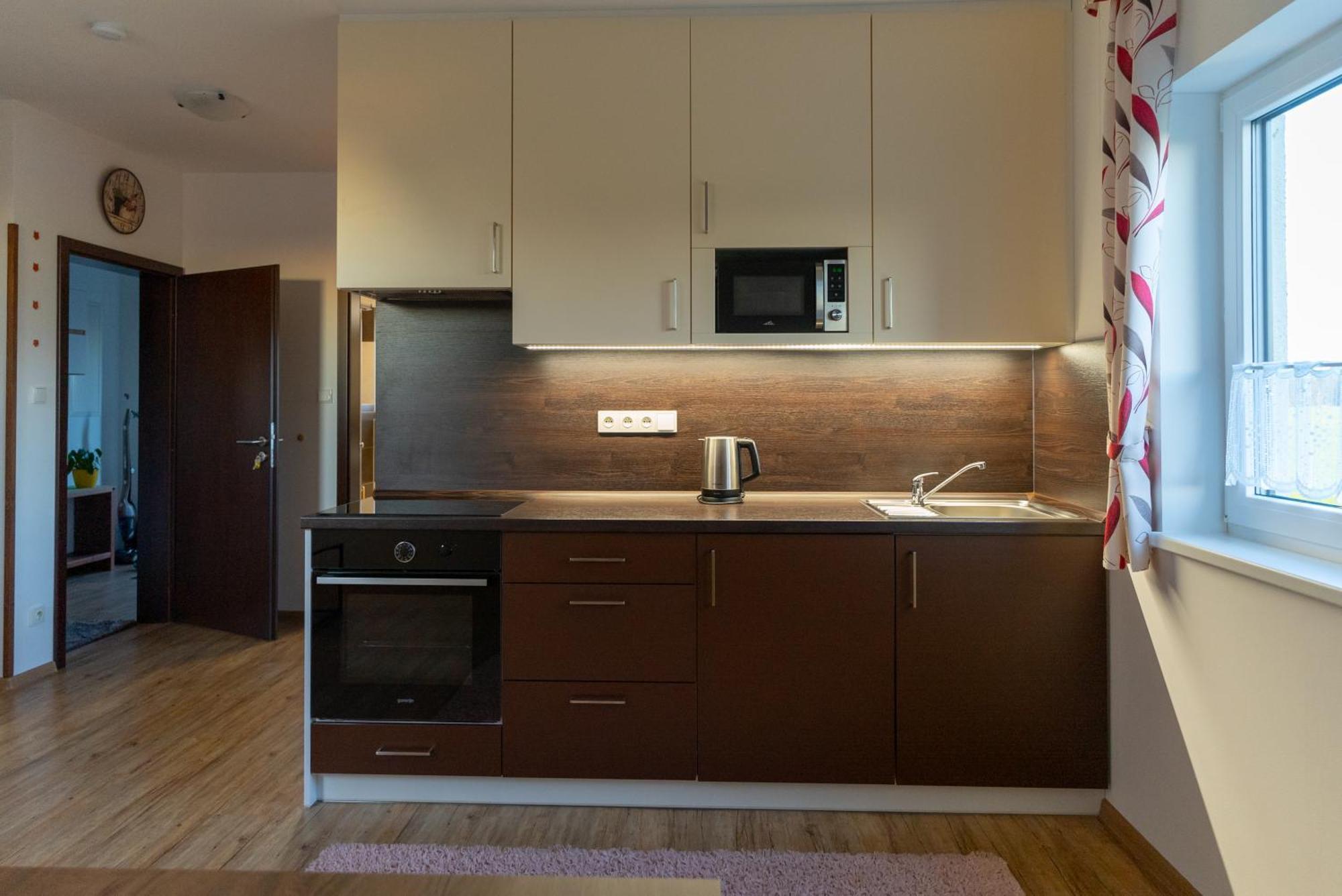 Apartmany Kohoutek A Slepicka V Novohradskych Horach Nové Hrady Екстериор снимка